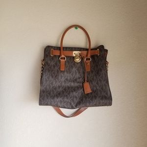 FLASH SALE! Michael Kors Purse